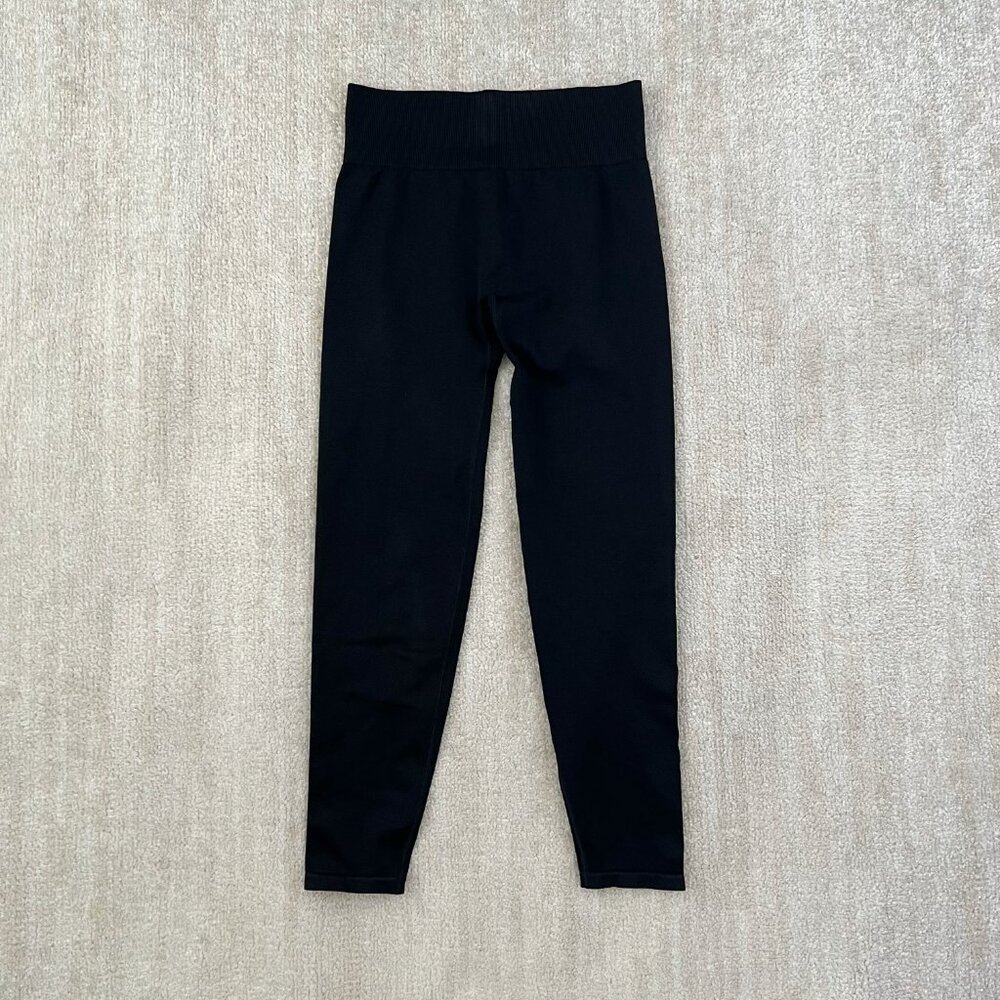 PINK Victoria’s Secret Seamless Black Leggings M